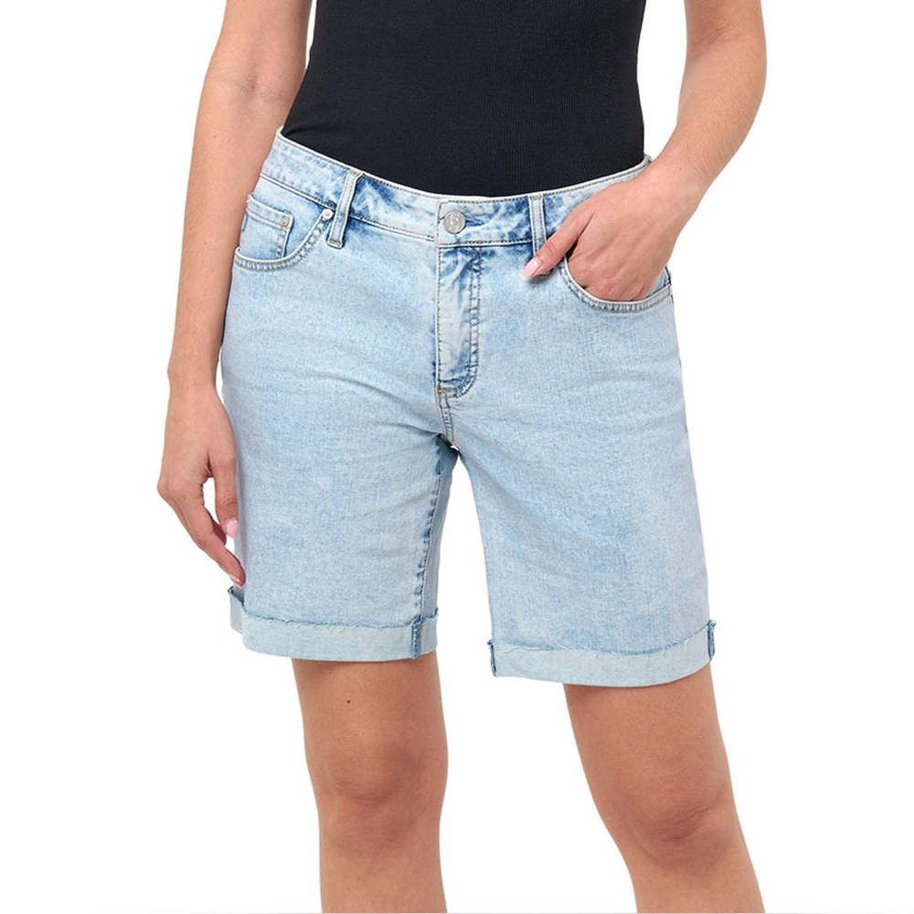 NWT Seven7 Women's Relaxed Bermuda Short